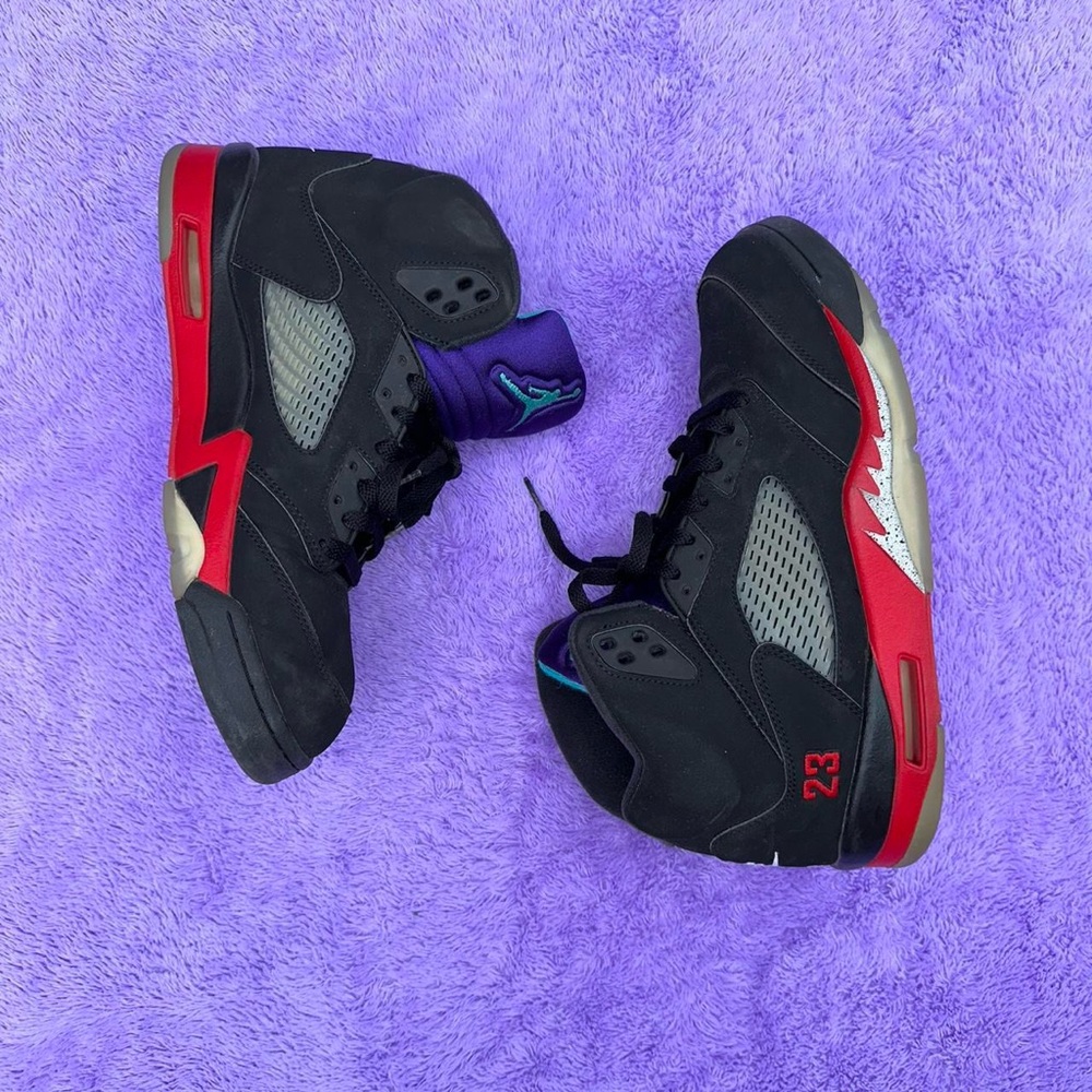 Men’s Jordan’s 5 Retro Top 3s Sneakers Size 11.5